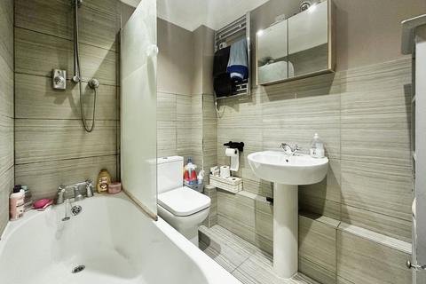 47 Broadhurst, Farnborough, GU14 9XA
