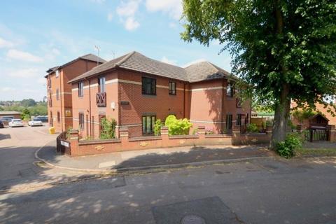 2 bedroom flat to rent, The Crescent, Kettering NN15