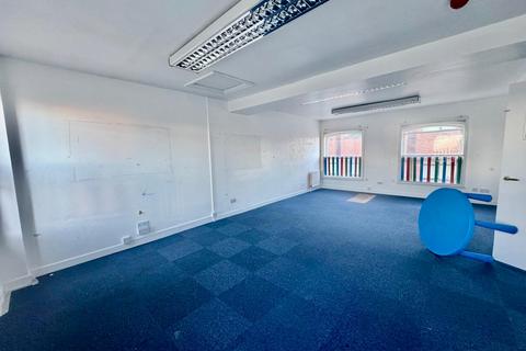 Office to rent, Luton LU1