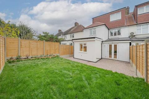 6 bedroom semi-detached house to rent, Addington Drive, New Barnet, N12