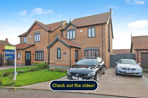 3 bedroom detached house for sale, St. Peter's Orchard, Barton-Upon-Humber, Lincolnshire, DN18 5JS