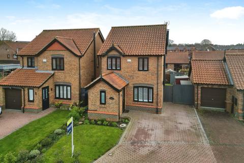 3 bedroom detached house for sale, St. Peter's Orchard, Barton-Upon-Humber, Lincolnshire, DN18 5JS