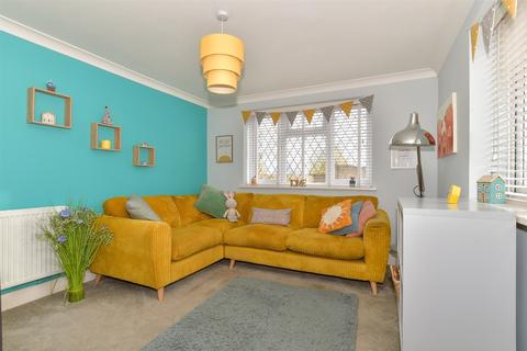 2 bedroom end of terrace house for sale, Frittenden Road, Wainscott, Rochester, Kent