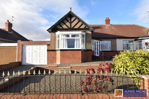 2 bedroom semi-detached bungalow for sale, Malvern Gardens, Roker