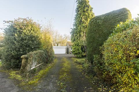 3 bedroom detached bungalow for sale, Kelmarsh Road, Clipston