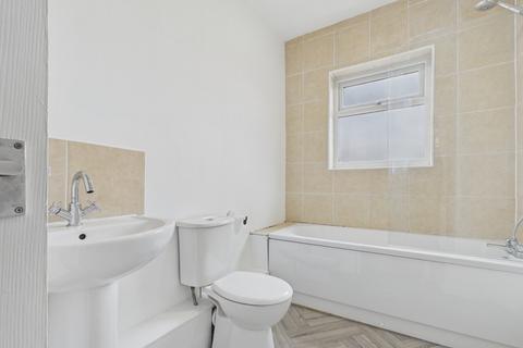 2 bedroom terraced house to rent, Derby Road, Chesterfield