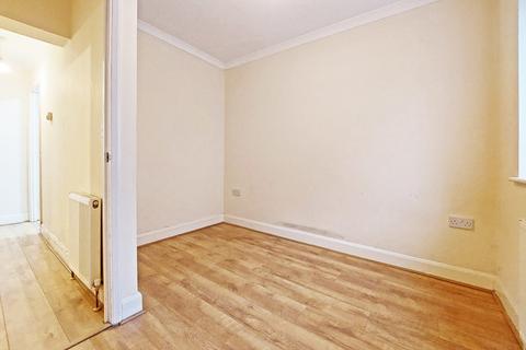 2 bedroom maisonette for sale, Shaftesbury Avenue, Harrow HA2