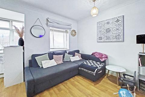 2 bedroom maisonette for sale, Shaftesbury Avenue, Harrow HA2