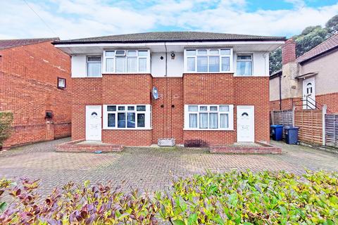 2 bedroom ground floor maisonette for sale, Shaftesbury Avenue, Harrow HA2