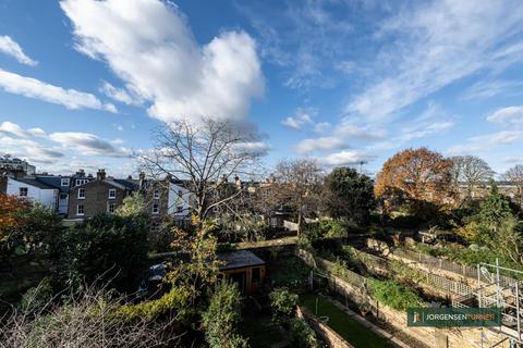 1 bedroom flat for sale, Loftus Road, Shepherds Bush, London W12 7EH