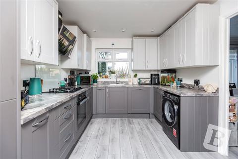 1 Chalice Close, Basildon, SS14 1SF