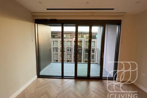 1 bedroom flat to rent, Parkland Walk London SW6