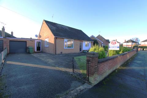 2 bedroom detached bungalow for sale, Ffordd Hooson, Wrexham