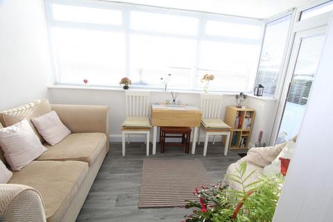 2 bedroom detached bungalow for sale, Ffordd Hooson, Acton