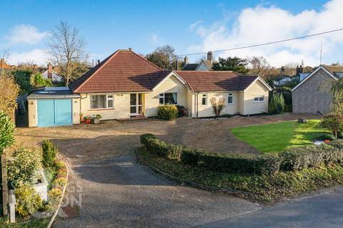 3 bedroom detached bungalow for sale, Croft Lane, Diss