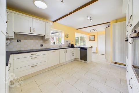 3 bedroom detached bungalow for sale, Croft Lane, Diss