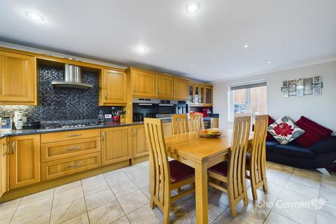 4 bedroom detached house for sale, Shotwood Close, Rolleston-on-Dove