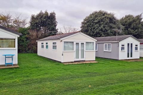 2 bedroom chalet for sale, Links Road, Mundesley