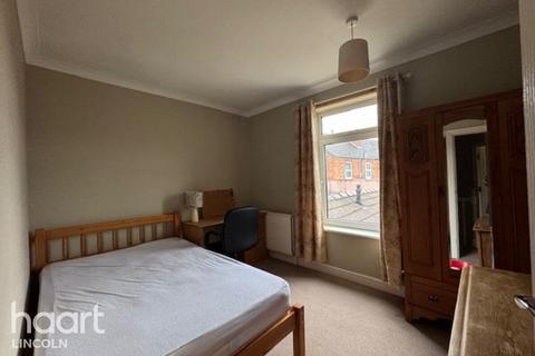 4 bedroom terraced house to rent, Cranwell Street, LINCOLN