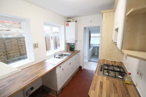 3 bedroom terraced house for sale, King Stephen Road, Colchester