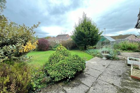 3 bedroom detached bungalow for sale, Ferndown Road, Ledbury