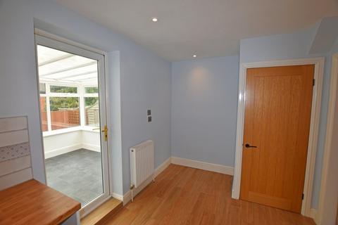 10 Moorside, Scarborough, YO12 5SJ
