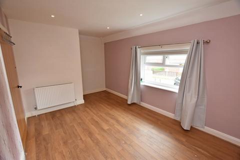 10 Moorside, Scarborough, YO12 5SJ