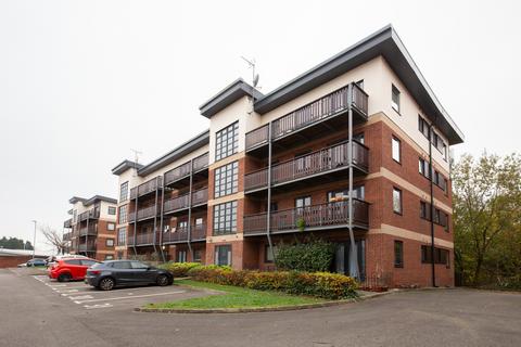 2 bedroom flat for sale, Canalside, Radcliffe M26