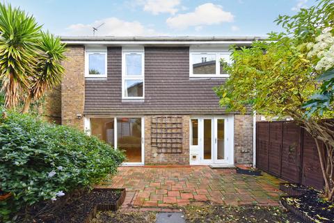 2 bedroom terraced house to rent, Ardleigh Road, London N1