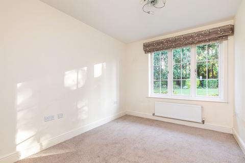 2 bedroom ground floor flat for sale, Chilbolton Avenue, Winchester, SO22