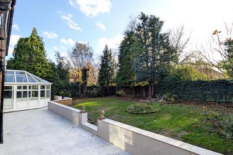 undefined, Zinnia Drive, Woking GU24