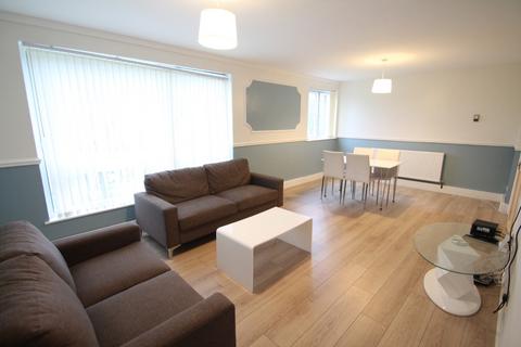 2 bedroom flat for sale, Niall Close, Birmingham B15