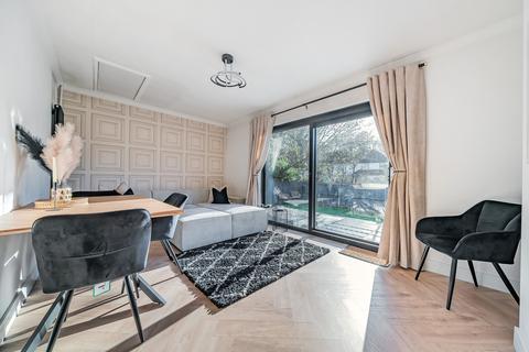 22 Veryan Close, Orpington, BR5 3NQ