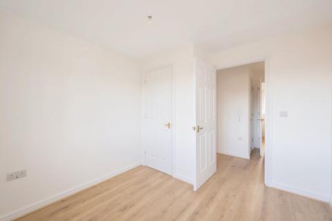 1 bedroom flat for sale, Armstrong Close, Borehamwood WD6