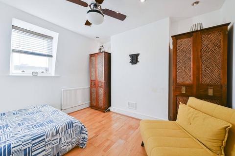 1 bedroom flat for sale, Elgin Avenue, Maida Vale, London, W9