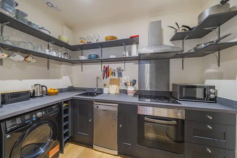 1 bedroom flat to rent, Queensberry Place, South Kensington, London, SW7