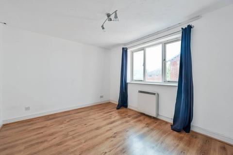 1 bedroom flat to rent, Tideside Court, Woolwich, London, SE18