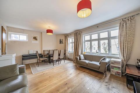 2 bedroom flat for sale, Randolph Avenue, Maida Vale