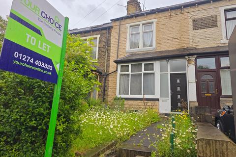4 bedroom terraced house to rent, Queens Road, Bradford, BD8