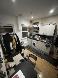 Apartment to rent, Cathles Road, London, SW12