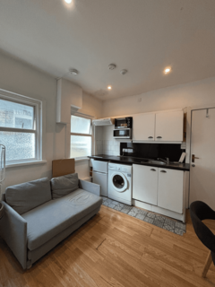 undefined, Cathles Road, London, SW12