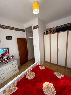 1 bedroom flat for sale, Ingleby Road, Ilford, Essex, IG1