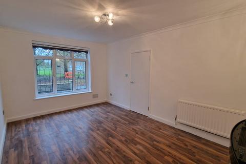 3 bedroom terraced house to rent, Pynham Close, Abbey Wood SE2