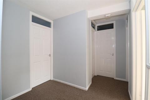 2 bedroom apartment for sale, Raynsford Walk, Warwick