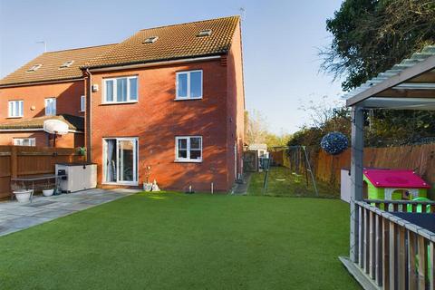 4 bedroom detached house for sale, Windfall Way,  Elmbridge, Gloucester