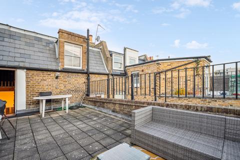 3 bedroom flat for sale, St Maur Road, London