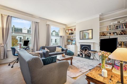 3 bedroom flat for sale, St Maur Road, London