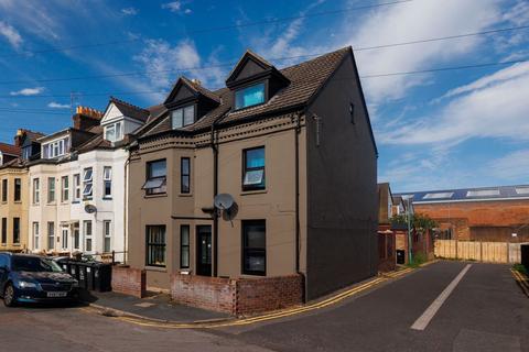 9 bedroom end of terrace house for sale, Lytton Road, Bournemouth,