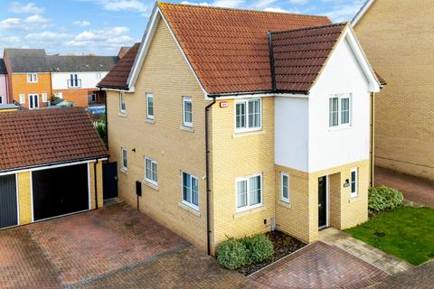 4 bedroom detached house for sale, Buzzard Rise, Stowmarket, Suffolk