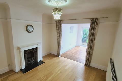 3 bedroom detached house to rent, Southwood Road, London SE9